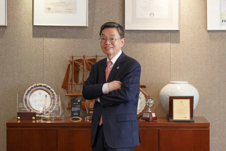 징벌적 손해배상제나 집단소송제가 시행됐을 때 변호사로서 직접 참여할 계획도 있느냐는 질문에 김현 전 대한변호사협회장은 "그렇다"고 대답했다. /서초=안세연 기자