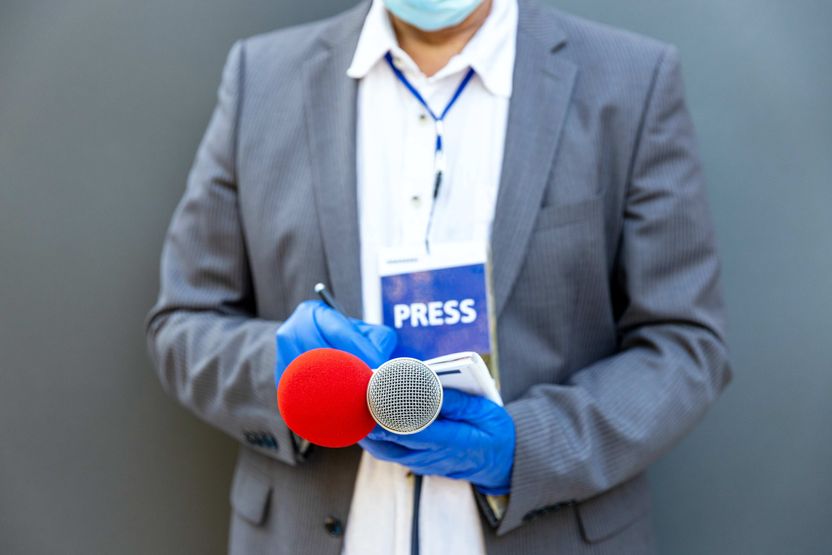 "삼성전자 상무이면서, 국회출입 기자입니다" 그의 이상한 이중생활 결말은 기사 관련이미지