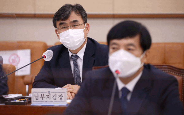 여⋅야당 '실명 공개' 폭로전으로 번진 수도권 검찰청 국정감사 기사 관련이미지