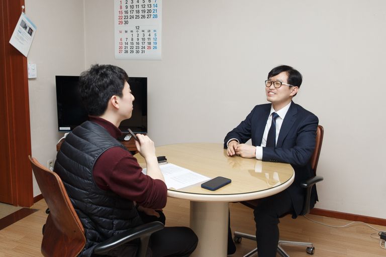 "장애인 채용목표제가 지켜지고 있지 않은 건, 법원이 '안 지키려고 해서' 그런 건 아니라고 생각한다"며 그럴 수밖에 없는 구조적인 원인이 있다고 김 판사는 말했다. /사진=조하나 기자