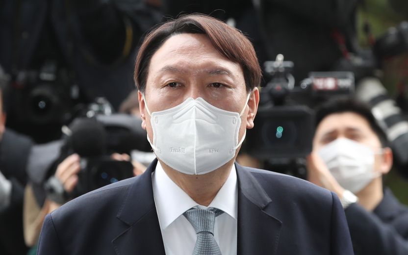 윤석열 검찰총장 "검찰에서의 제 역할은 여기까지입니다" 기사 관련이미지