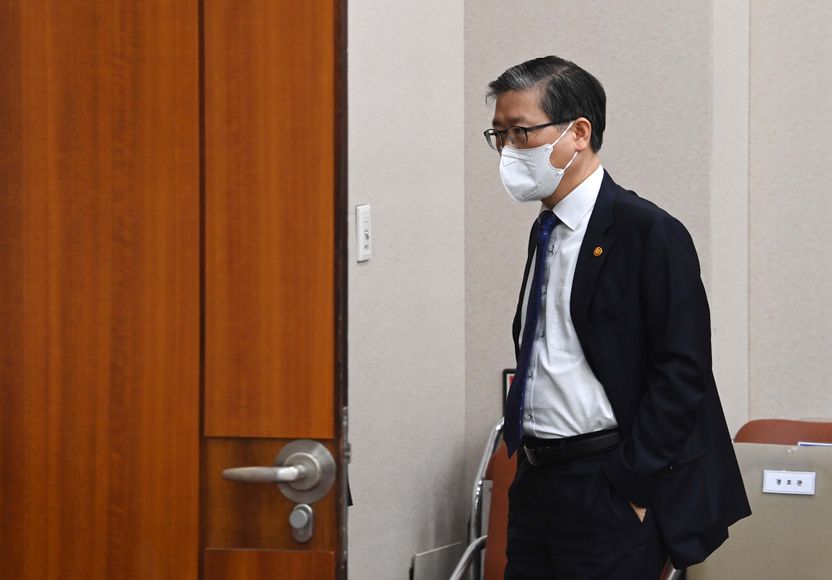 'LH 투기 논란'에 결국⋯변창흠 국토부 장관, 문 대통령에 사의 표명 기사 관련이미지