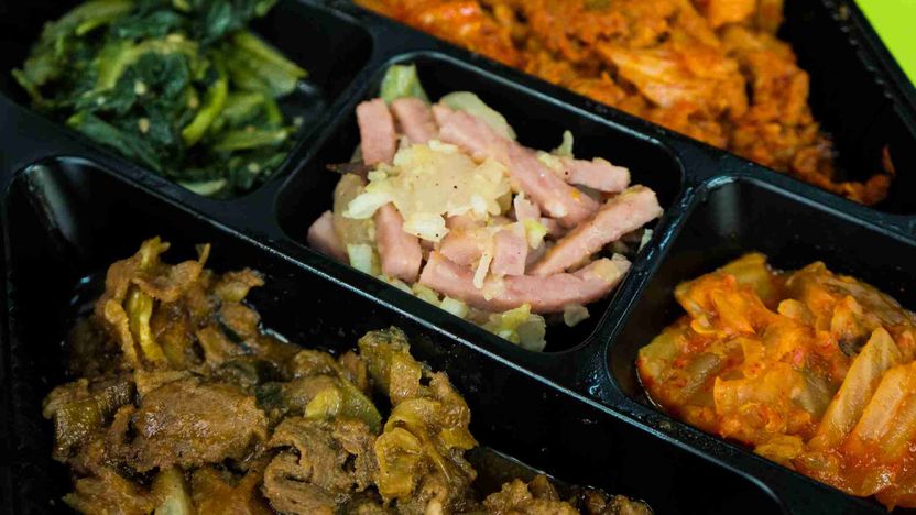 퇴사 전 "밥 먹고 일해야지" 공짜로 밥 챙겨주던 사장님, 퇴사 후엔 "챙겨준 밥값 내놔" 기사 관련이미지