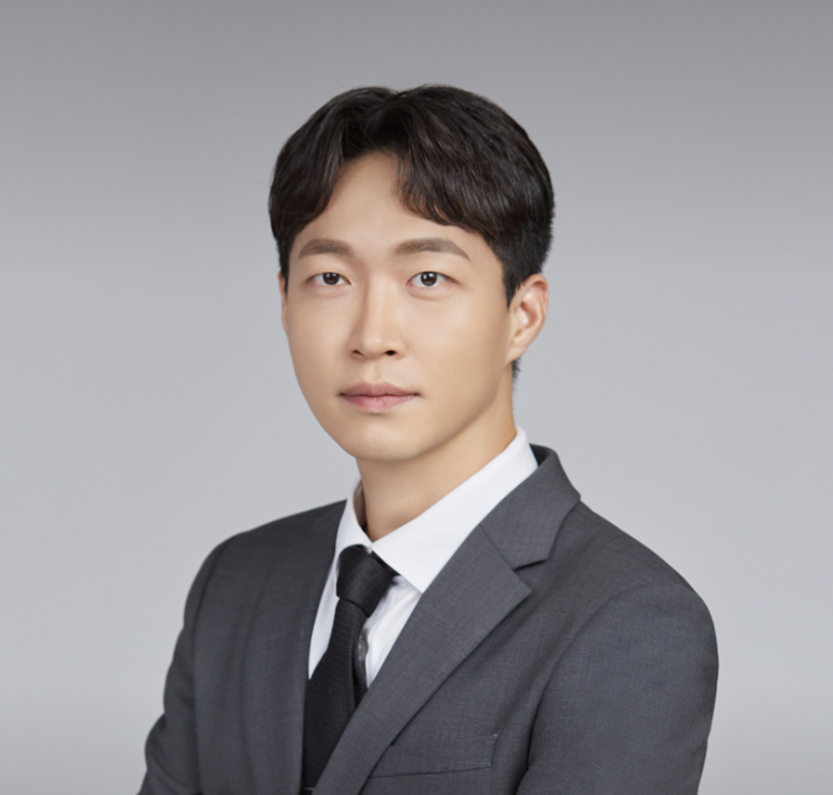 ‘김현귀 법률사무소’의 김현귀 변호사. /로톡DB