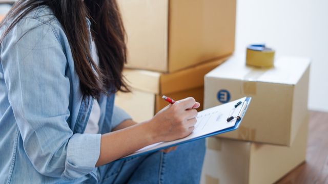 외도한 남편 직장으로 '이삿짐' 싸서 보내버린 아내 기사 관련이미지