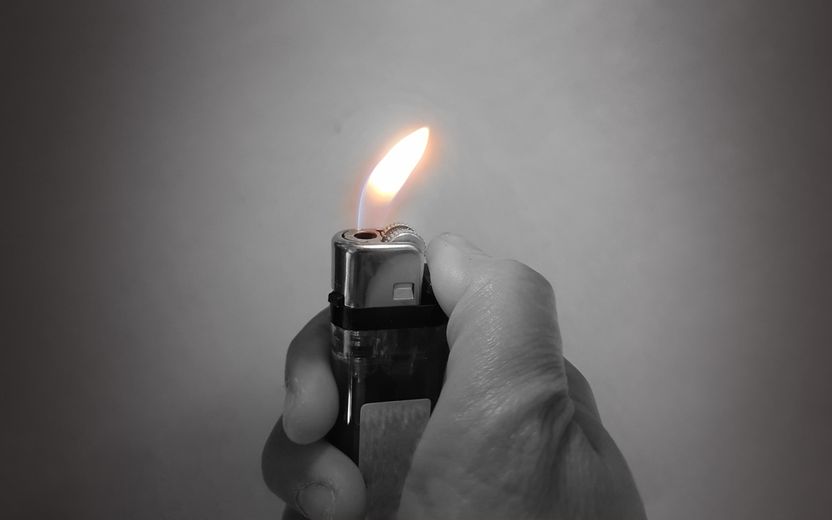 화풀이로 초등학생 친딸 팔 부러뜨리고, 불로 학대하고, 성폭행까지…항소심도 징역 13년 기사 관련이미지