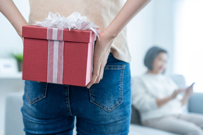 "내 생일인데…" 남성에게 돈 뜯어낸 여장 남성의 최후 기사 관련이미지