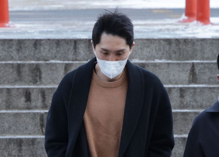 법정 구속은 피했지만…'후배 폭행' 전 농구선수 기승호, 1심서 징역 6개월 기사 관련이미지