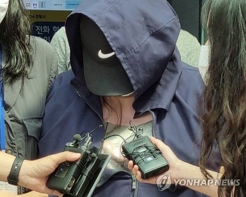 "남편에 대한 분노를 딸에게 해소했다" 14살 의붓딸 때려죽인 40대 여성, 징역 30년 기사 관련이미지