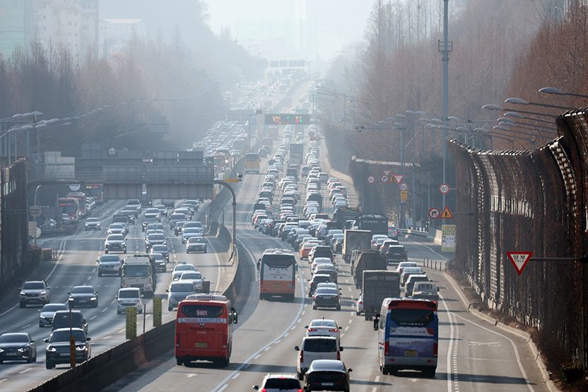 평소대로 고속도로 버스전용차로 탔다가…'과태료 폭탄' 맞을 수 있습니다 기사 관련이미지