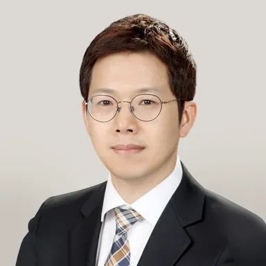 '법률사무소 인도'의 안병찬 변호사. /로톡DB