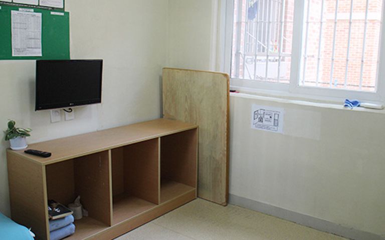 송영길 '망치 피습'해 검거된 유튜버, 구치소에서 극단적 선택 기사 관련이미지