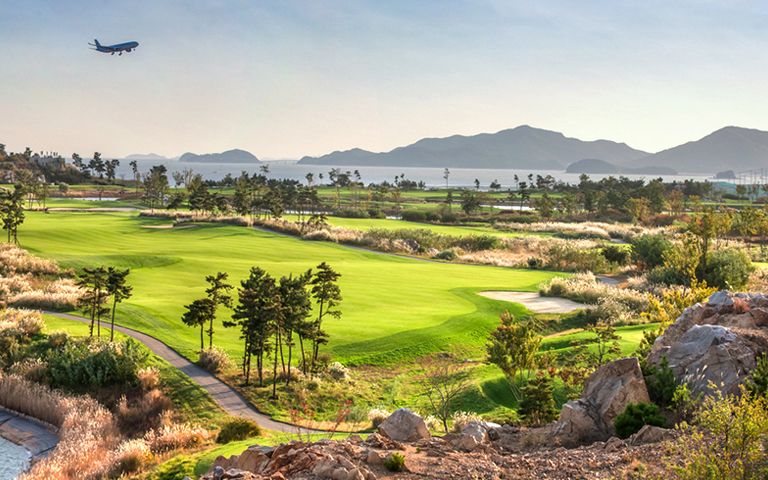 "스카이72 골프장, 인천공항에 땅 돌려줘야" 2심도 공사 측 승소 기사 관련이미지