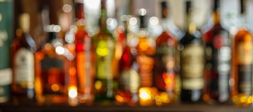 가짜 양주 '바가지' 씌웠는데 만취한 손님이 숨졌다…유흥업소 사장, 징역 3년 실형 기사 관련이미지