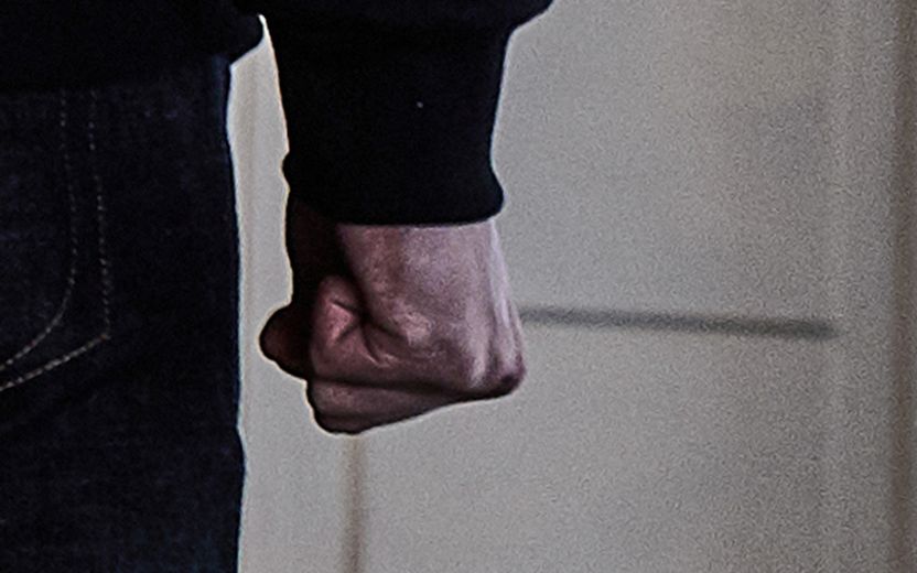 "너 그때 왜 그랬어?" 과거 학교폭력 가해자 찾아가 폭행 기사 관련이미지