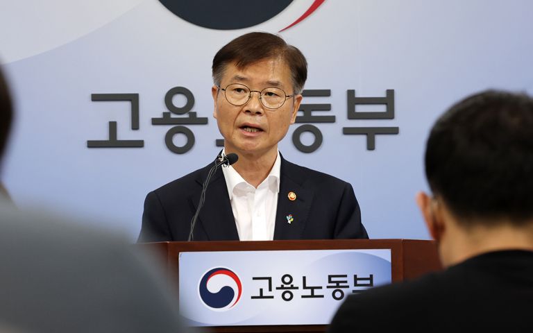 일 많으면 더 하고, 없으면 더 쉬고…주 52시간을 주 평균 52시간으로 개편 기사 관련이미지