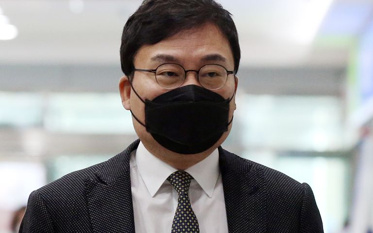 '이스타항공 횡령⋅배임' 이상직 전 의원, 법정구속 170일 만에 또 석방 기사 관련이미지
