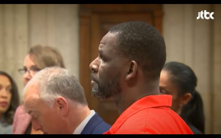 'R&B 황제' 알 켈리, 미성년자 성착취 혐의로 징역 30년 기사 관련이미지