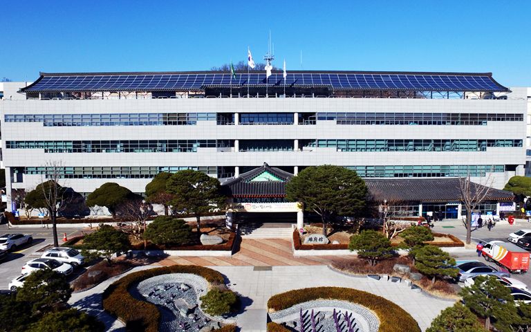 주차장에 쓰러진 채 발견된 여성 공무원…그리고 경찰서에 한 남성이 찾아왔다 기사 관련이미지