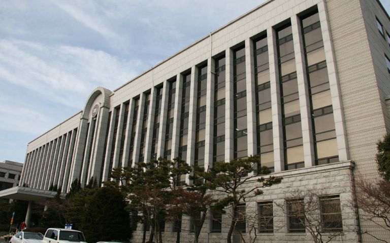 보상금 안 준다고…애꿎은 영업소 직원 트럭으로 박고, 밟아 살해 시도 기사 관련이미지