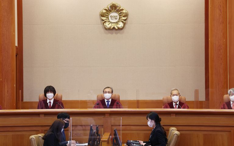 수사기관에 고객 통신자료 넘겨주고, 사후 통지조차 안 하는 건 '헌법불합치' 기사 관련이미지