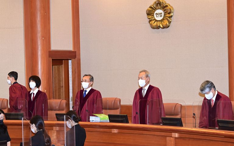 헌재, 3주 만에 또 대법 판결 취소…두 최고 사법기구 간 갈등 격화 기사 관련이미지