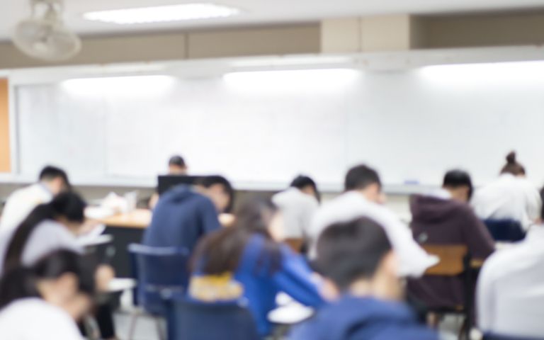 여자친구 학원비 환불 안 해준다고 폭력 휘두르고 소란 피운 남성의 최후 기사 관련이미지