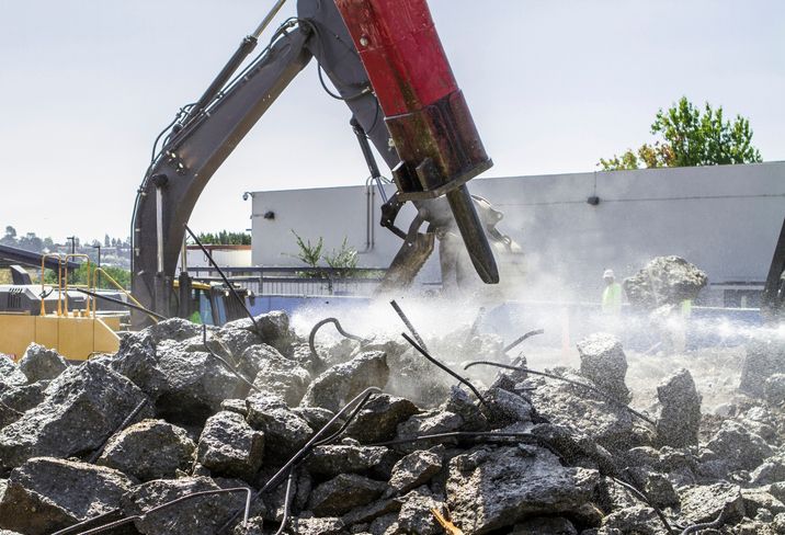 인근 고속도로 공사 소음 때문에 가축 병들고 죽어…보상받을 수 있을까 기사 관련이미지
