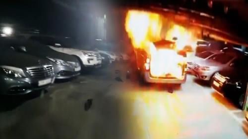 담뱃불 붙이다가 차량 677대 태웠다…세차업체 직원·대표에 금고형 구형 기사 관련이미지