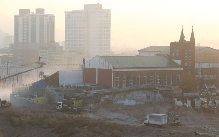 싸우고 버티면 다 된다? 결국 500억 받는 전광훈의 '사랑제일교회' 기사 관련이미지