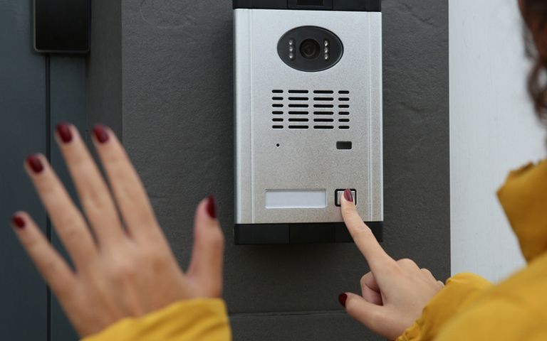 연 끊은 딸 찾아가 문 두드리고 소리 지른 엄마⋯이것도 '스토킹'입니다 기사 관련이미지