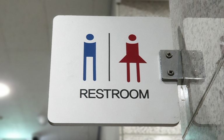 대구 노래방서 고등학생이 잡은 건 마이크 아닌 '카메라' 기사 관련이미지