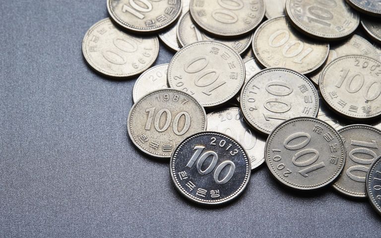 100원을 8000원에 팔았다…2018·2019년산 동전 24만개 빼돌린 한은 직원 기사 관련이미지