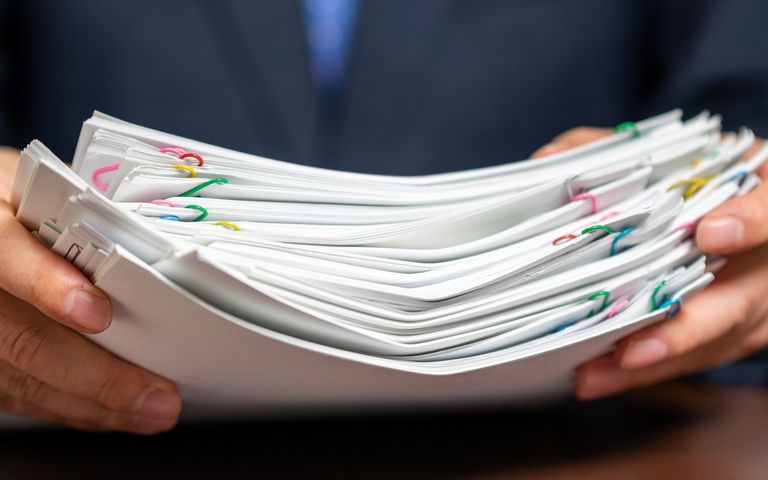 출퇴근 기록만 보면 과로사 아니다? 주말에도 쏟아진 '카톡'으로 순직 인정 기사 관련이미지