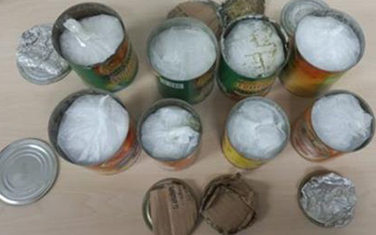 엄마와 딸까지 동원…동남아 감옥 안에서 '통조림통 마약 밀수' 지휘 기사 관련이미지