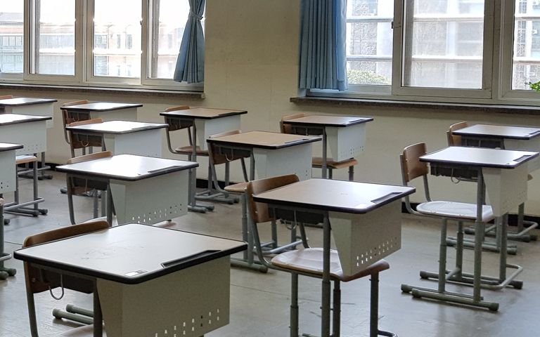 "남교사가 남학생 추행"…전수 조사 했더니 피해 학생만 약 40명 기사 관련이미지