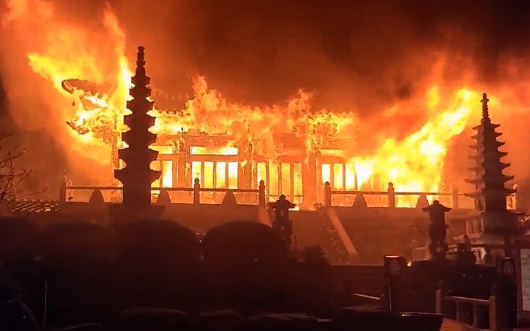 법당에서 라이터를 켠, 거제 사찰 방화범…범행 후 주점서 술 마시고 있었다 기사 관련이미지