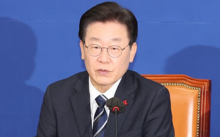 조카의 살인을 '데이트 폭력'이라 지칭 …법원 "이재명, 유족에 배상 책임 없어" 기사 관련이미지