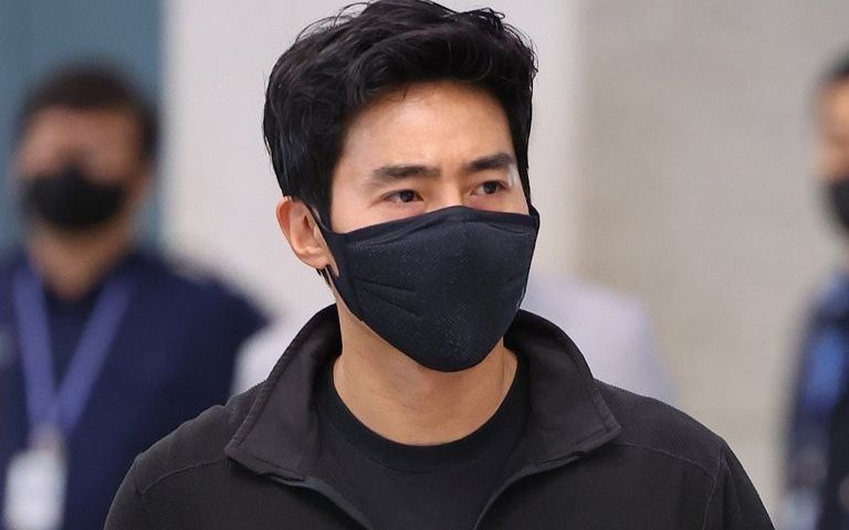 맘대로 우크라이나 갔다 여권법 위반된 이근, '뺑소니'로도 재판받는다 기사 관련이미지