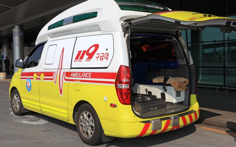 임신부 중상 부른 119구급차 사고…"운전하던 구급대원의 실신 때문" 기사 관련이미지