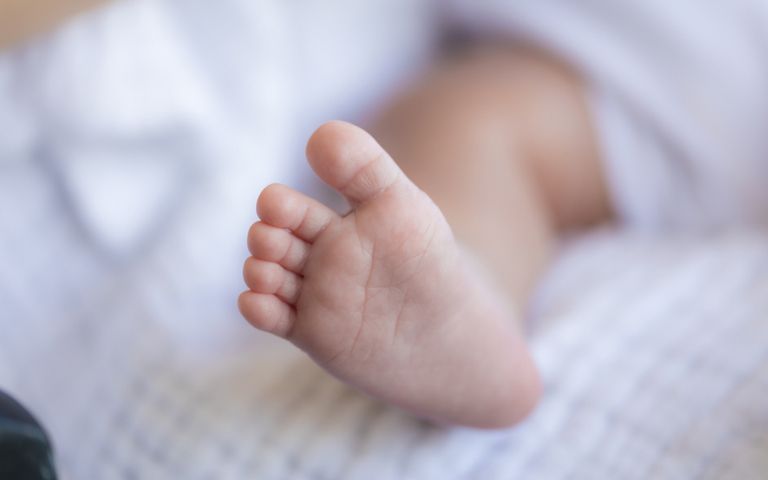 "내 애도 아닌데 왜?" 불륜으로 출산했어도, 병원에 그대로 두면 처벌받는 이유 기사 관련이미지