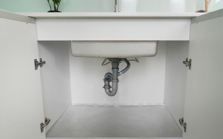 이사 중 싱크대 밑에서 나온 현금 2400만원…아직 양심은 살아있었다 기사 관련이미지