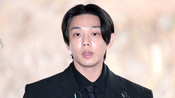 유아인, 첫 재판서 ‘대마’ 흡연만 인정…“181회 프로포폴 등 투약은 사실과 달라” 기사 관련이미지