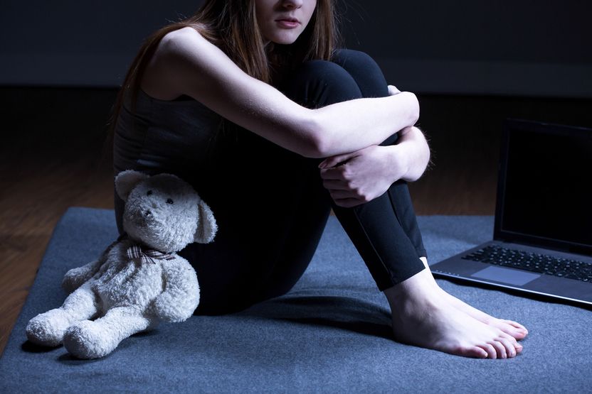 미성년자와 성적인 관계나 대화 없이 만나는 것만으로도 법적으로 문제 될 수 있나? 기사 관련이미지