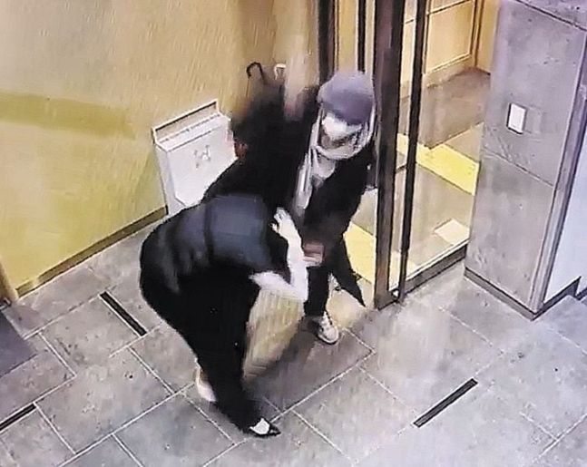 “국회의원 배현진입니까?”…이번엔 중학생이 의원 테러 기사 관련이미지