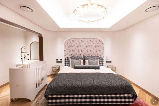 '2주에 800만 원' 산후조리원 다녀온 NYT 기자…“저출산 이유 알 것 같다” 기사 관련이미지