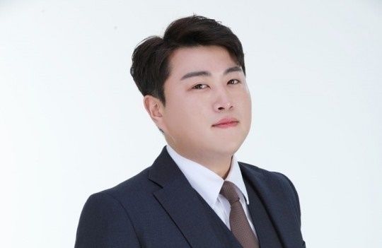 ‘음주 뺑소니’ 시인한 김호중, ‘위약금 폭탄’ 맞나…집단 민사소송 움직임 일어 기사 관련이미지