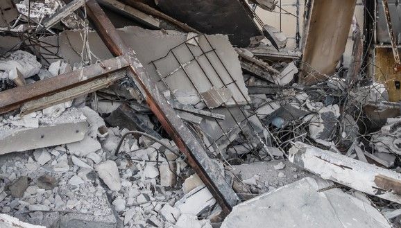 내 땅에 40년 넘게 세워져 있는 무허가 건물을 말썽 없이 철거하려면? 기사 관련이미지