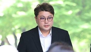김호중, 검찰 송치…음주운전‧범인도피교사 혐의 추가 기사 관련이미지
