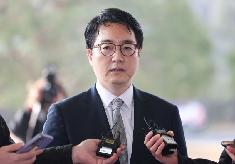 심우정 검찰총장 “적법절차 원칙에 따라 소신껏 결정…탄핵‧사퇴 사유 안 돼” 기사 관련이미지